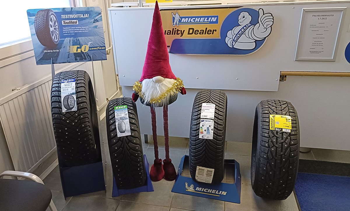 Kangasniemen Kumikorjaamo, muutoksia aukioloajoissa ja joulukahvitus