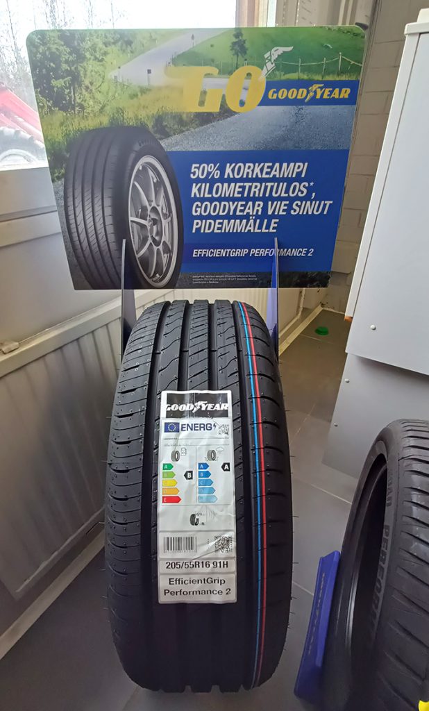 GoodYear Efficientgrip Performance 2 rengas